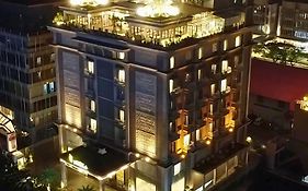 The Grantage Hotel & Sky Lounge